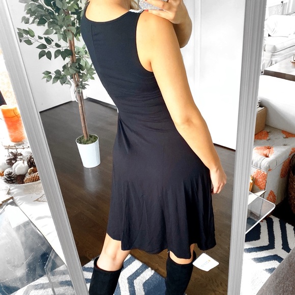 π€ ZALANDO BLACK WHITE LACE FLOWY MIDI DRESS! - Picture 5 of 13